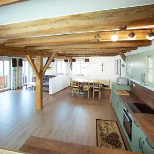 https://ferienhaus-schreinerhaus.com-bavaria.com